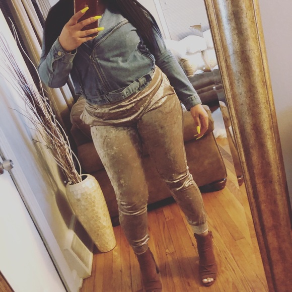 Velvet Joggers - Picture 3 of 3